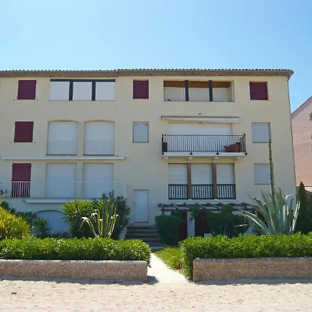 Grande Rue Apartment *